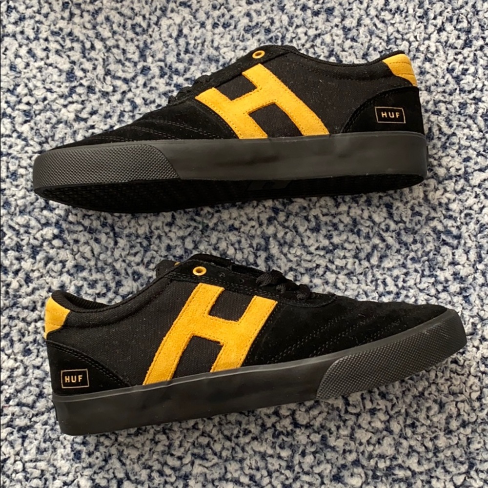 HUF GALAXY black skate shoes
